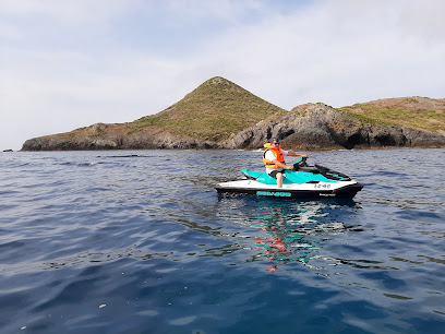 Alquiler Barcos y Motos de agua Santa Pola 【Tabarca Online】