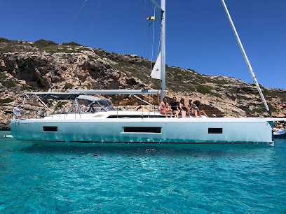 Alquiler de Barco Balearic Yacht Club - Cala d&apos;Or